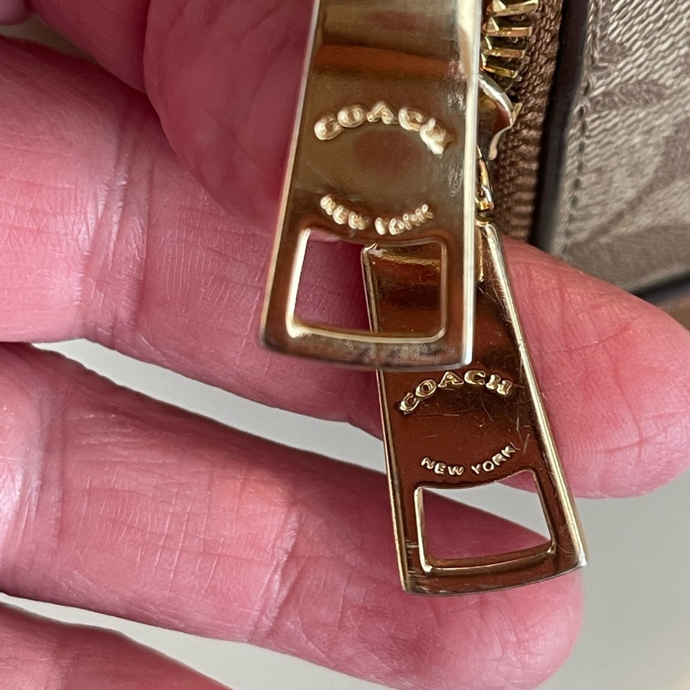 Coach Brown Signature Dome Satchel Handbag - Picture 8 of 15
